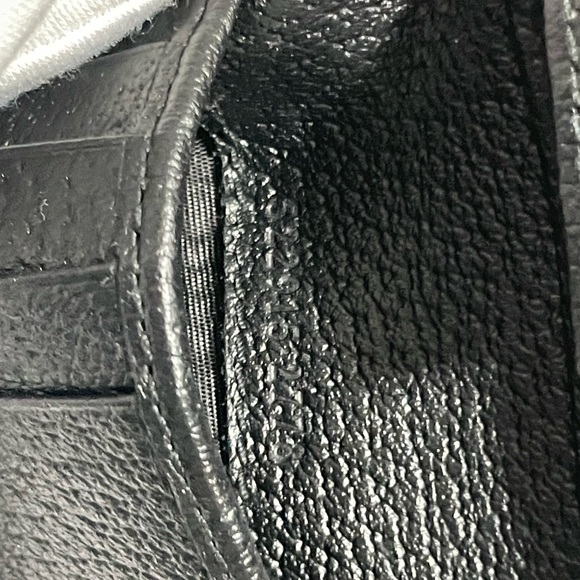 SOLD ON INSTAGRAM. Authentic Gucci Wallet Brand New condition - Picture 4 of 11